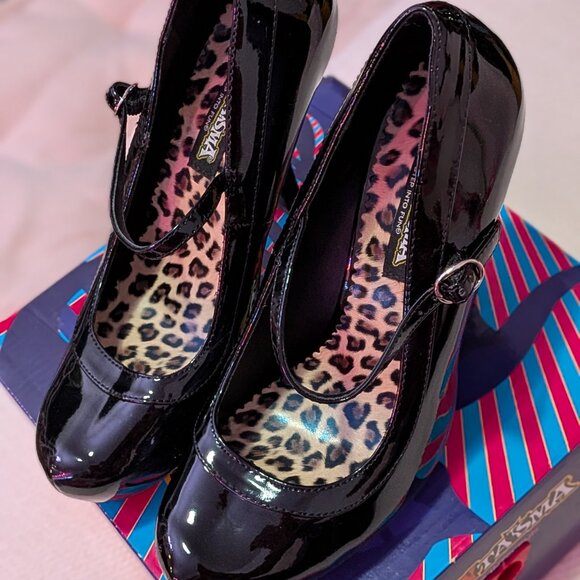 Funtasma Maryjane-50 in Black - Picture 2 of 5